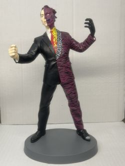 Batman Two Face Wb
