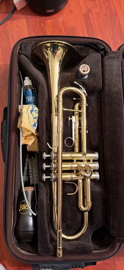 Trumpet Holton T602