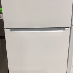 VISSANI MDTF18WHR 18 cu. ft. Top Freezer Refrigerator