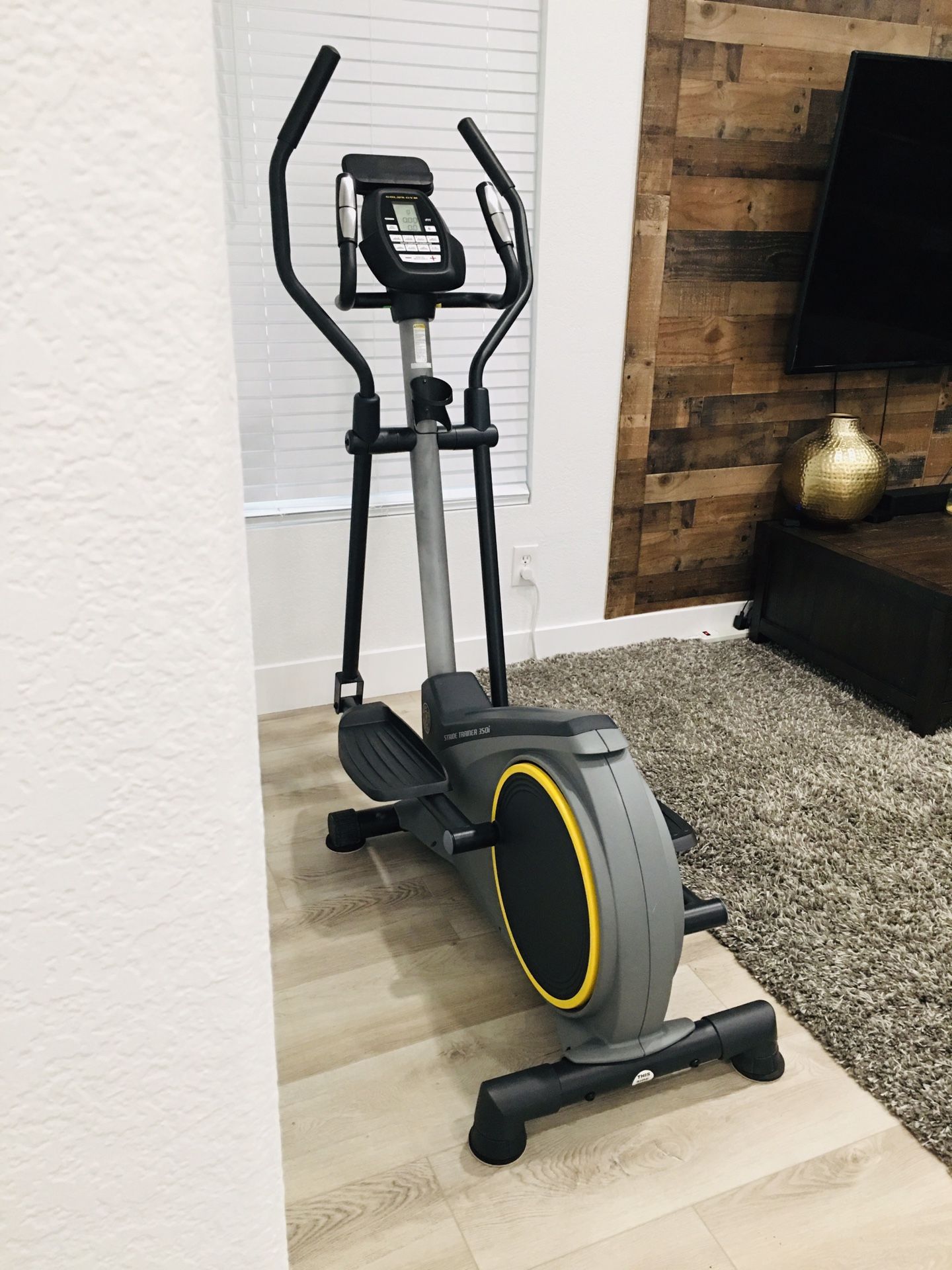 Need this for your home gym? Gold’s Gym GoldsGym Golds Gym Stride
