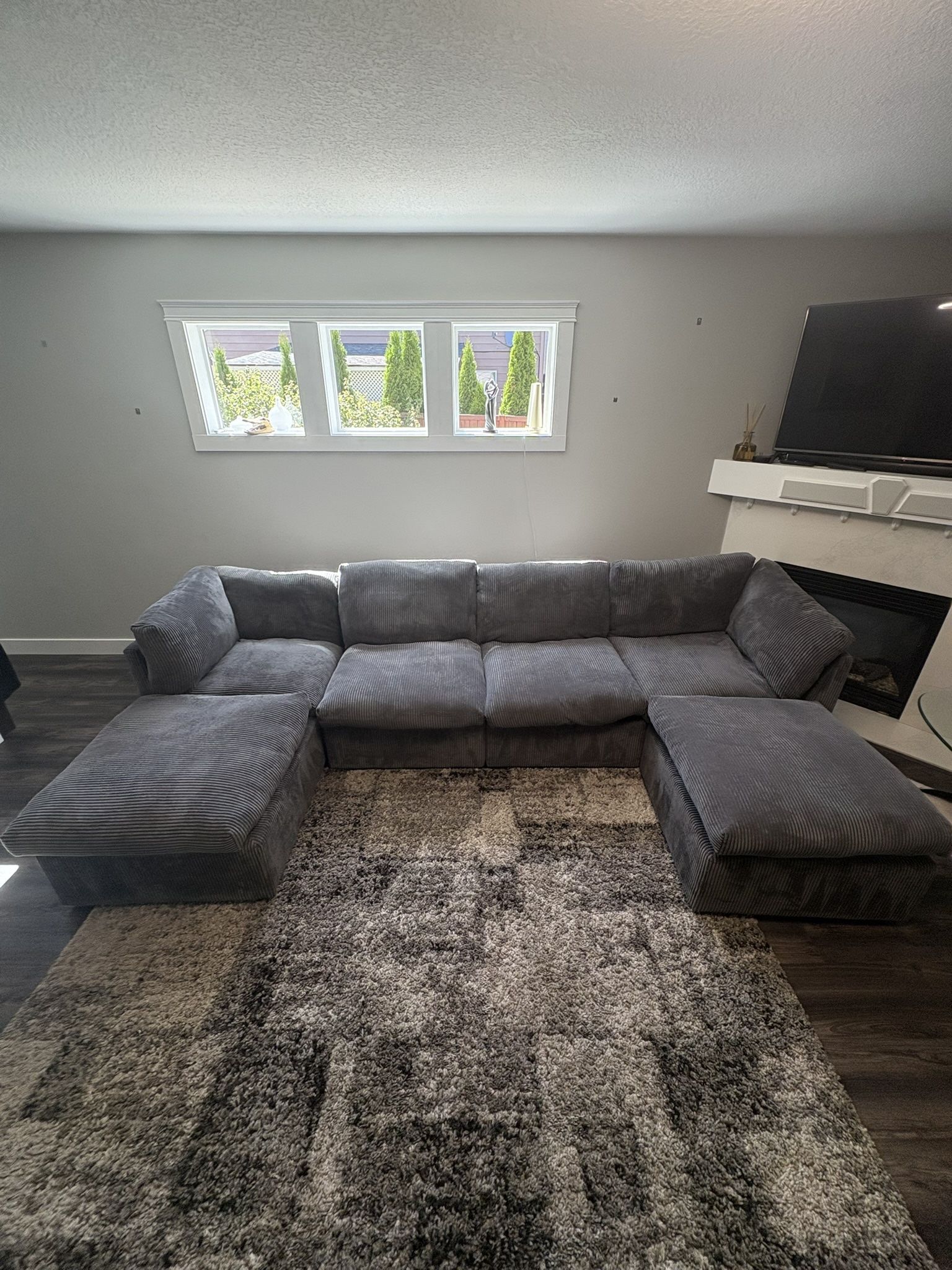 Fully Modular Cloud-Style Sectional w/ Dual Ottomans – Deep + Modern Comfort