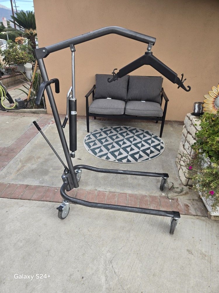 HOYER LIFT USED