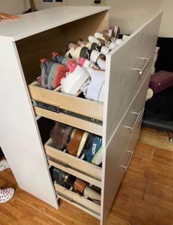 BRAND NEW ALL WOOD SHOE RACK
