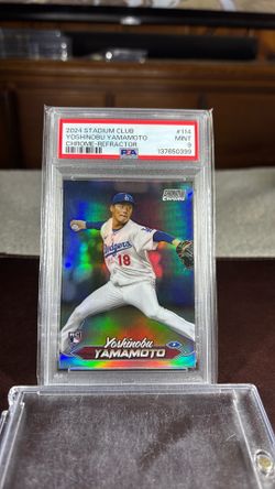 2024 Topps Stadium Club Yoshinobu Yamamoto Chrome Refractor Rookie PSA 9