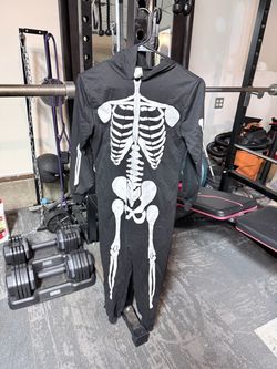 Skeleton costume (boys large)