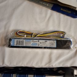 NEW IN PACKAGE Phillips Advance Ballast