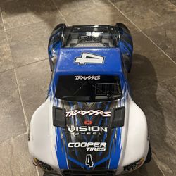 Traxxas Slash 4x4 VXL Read BIO
