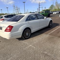 2011 Mercedes-Benz S-Class