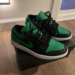 Air Jordan 1 Low Black/ Black-lucky Green