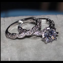 New 18k White Gold Wedding Ring Set 