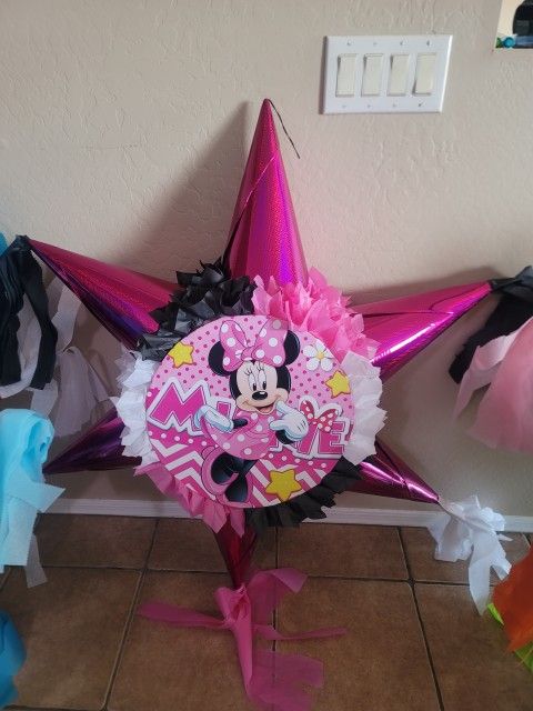 PIÑATAS ,BONITAS ,GRANDEZ,RESISTENTES Y VARATAS