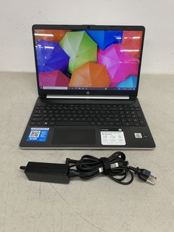 HP LAPTOP 15-dy1071wm w/ Charger $425