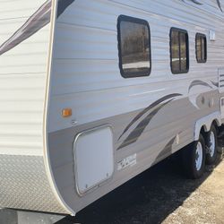 2000 K flight everything’s twnew outside inside completely re2000 K flight everything’s twnew outside inside completely redone clean title ready to go