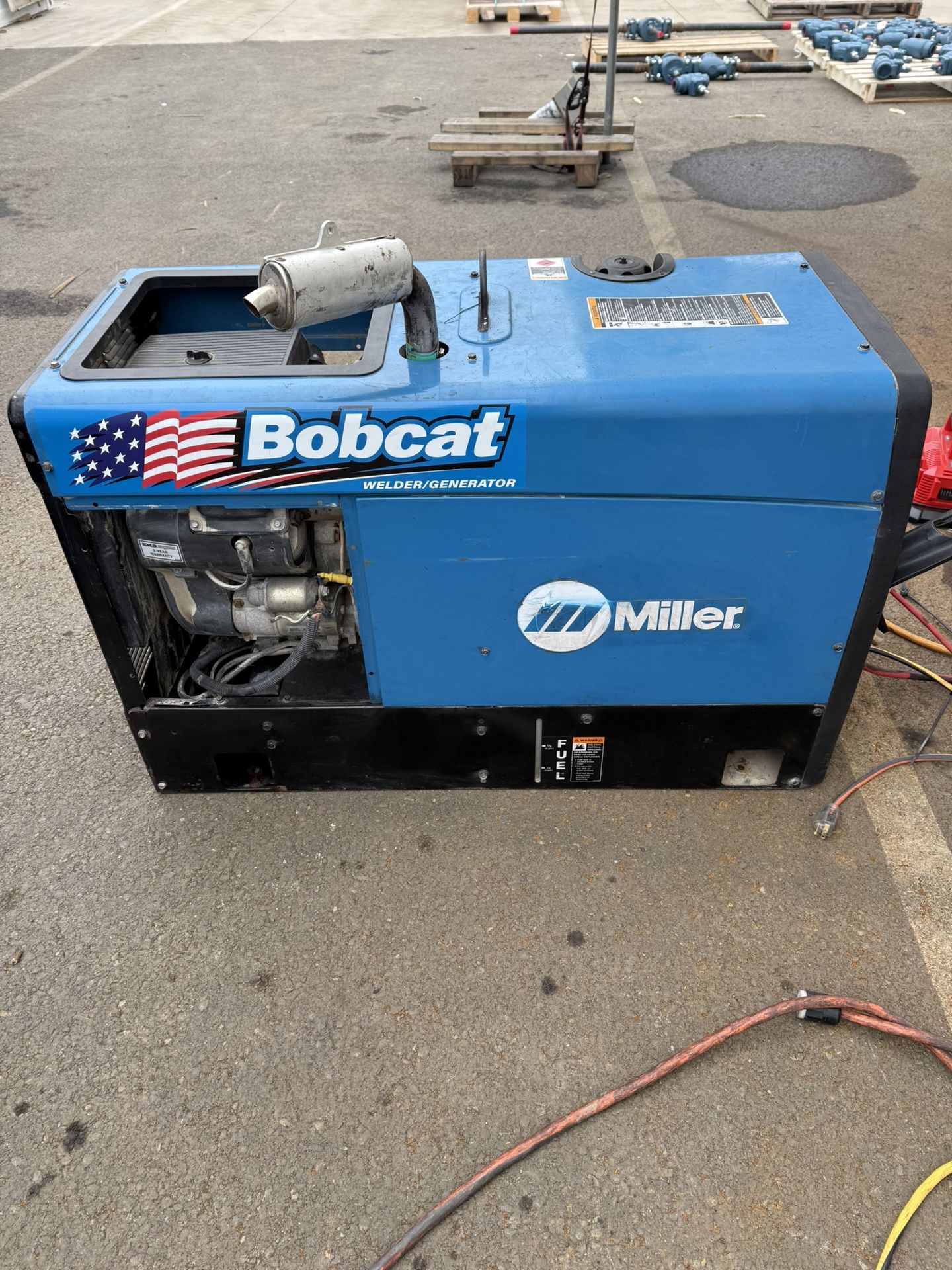 Miller Bobcat 225 Welding Machine/10,000 Watt Generator