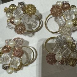 4 Piece Napkin Ring 