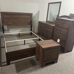 Bedroom Furniture Set 📐 Queen Size Bed, Dresser, Mirror, Nightstand/// King Size Bed Available 