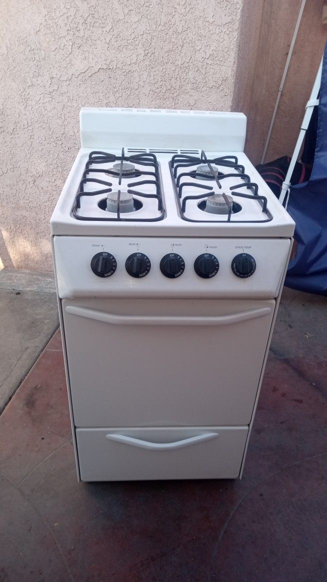 Stove Small 20" / Estufa pequeña de 20" ( Free Delivery 🚚