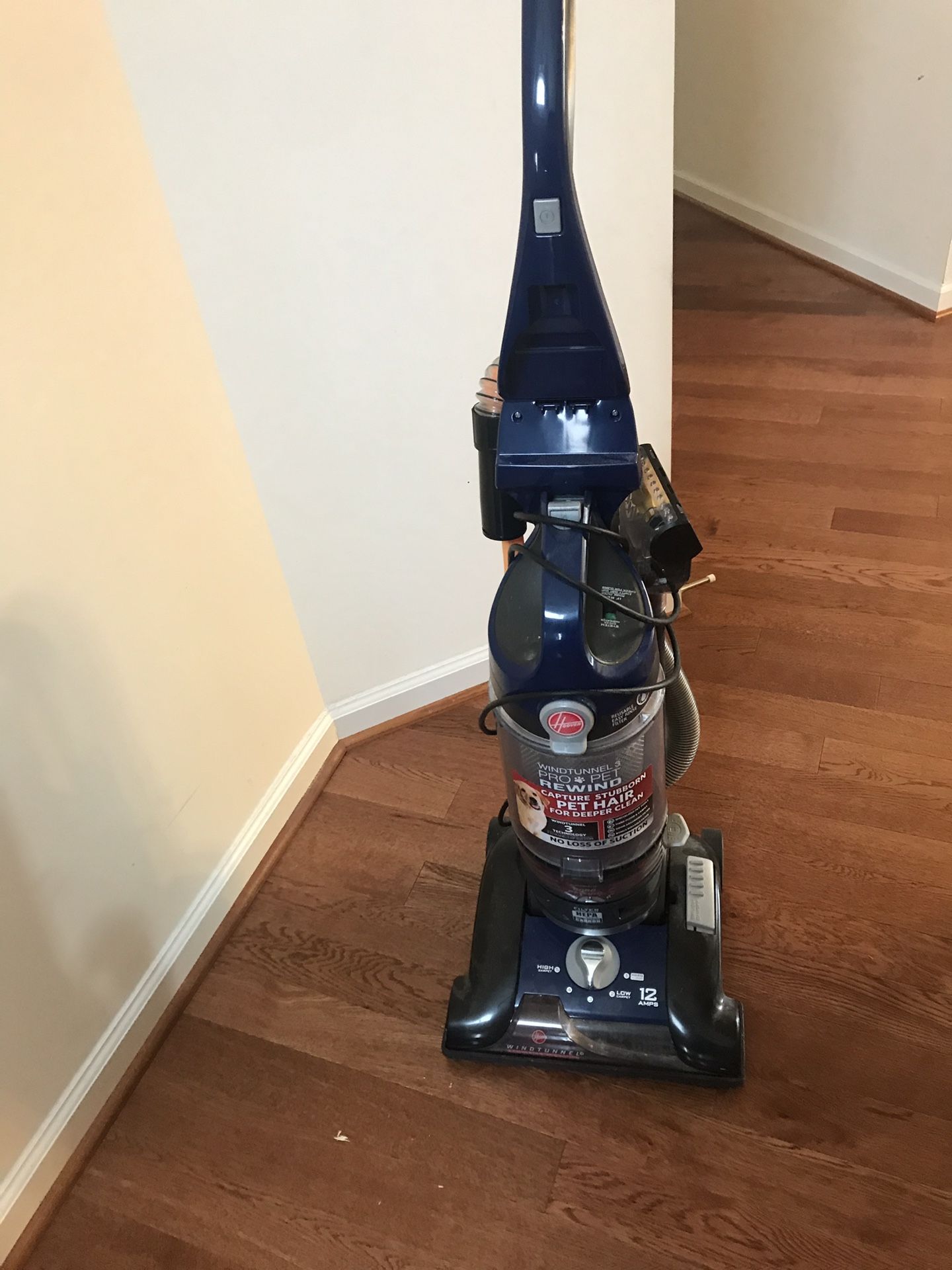 Hoover Wind Tunnel Vacuum