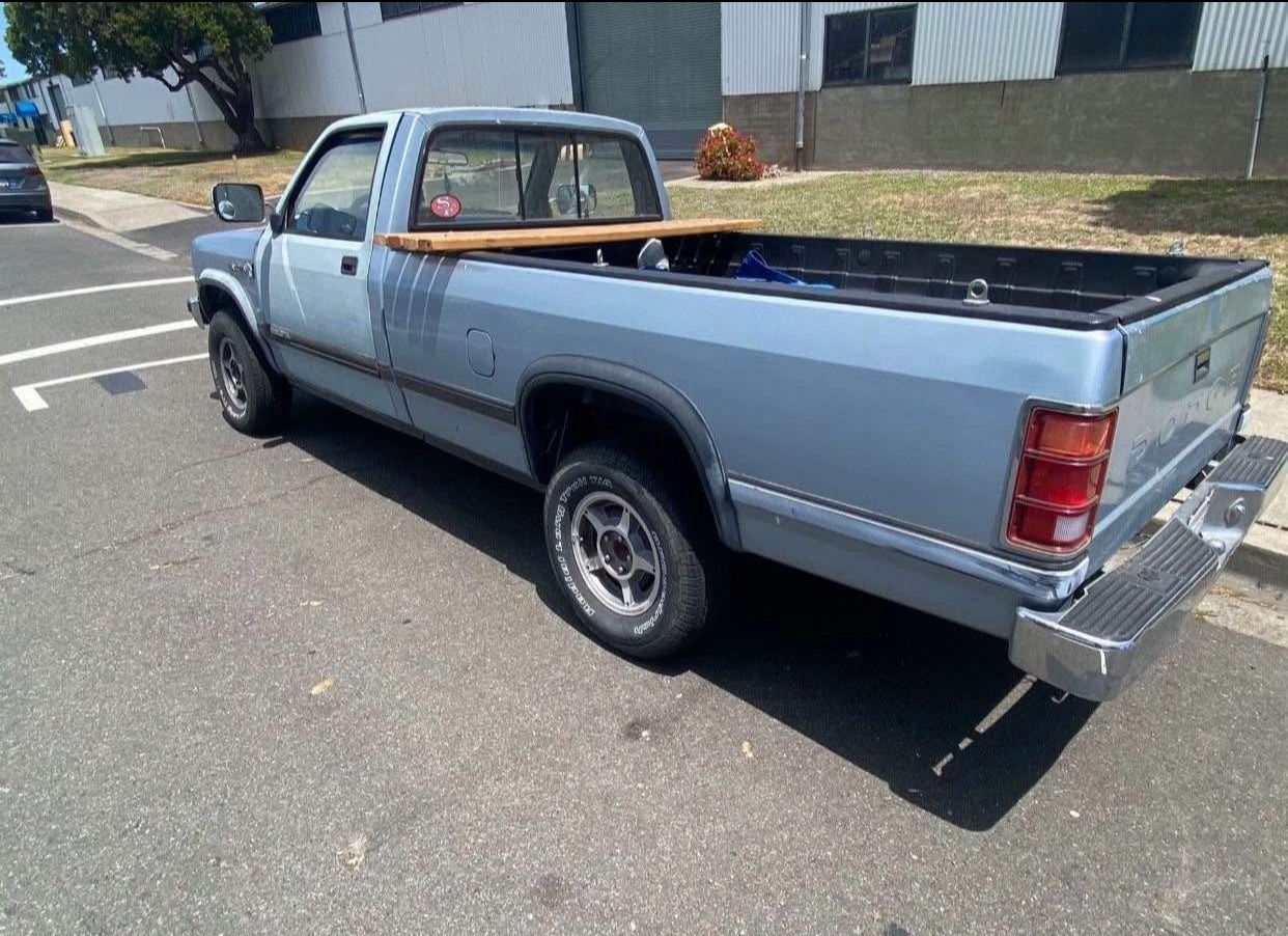 1989 Dodge Dakota