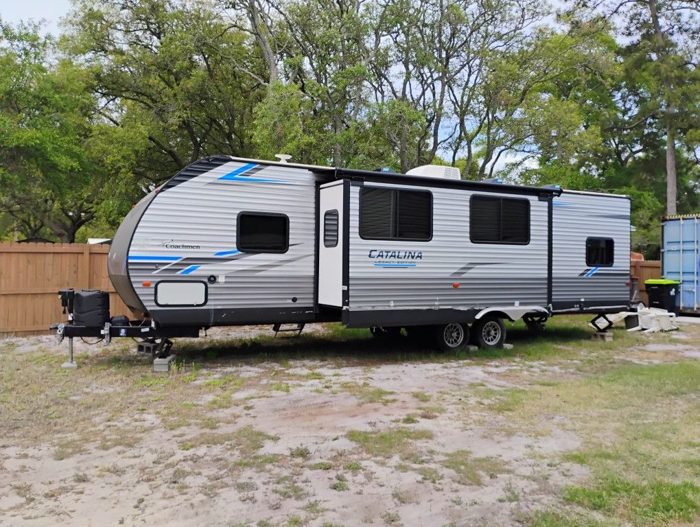 2021 Coachman Catalina Legacy Edition