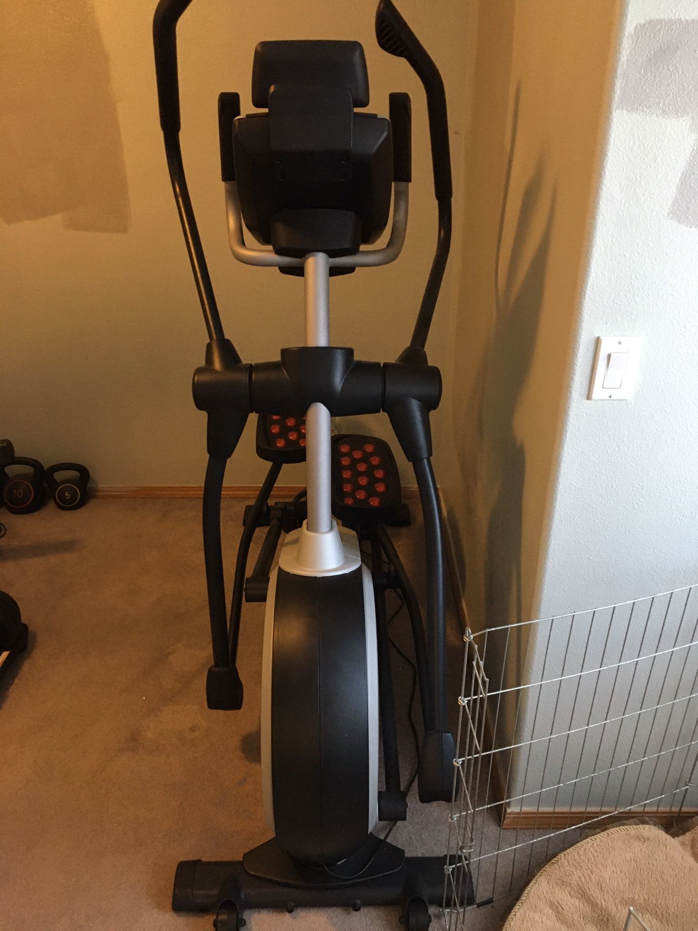 Nordictrack Elliptical Elite 10.9 for Sale in Portland, OR OfferUp