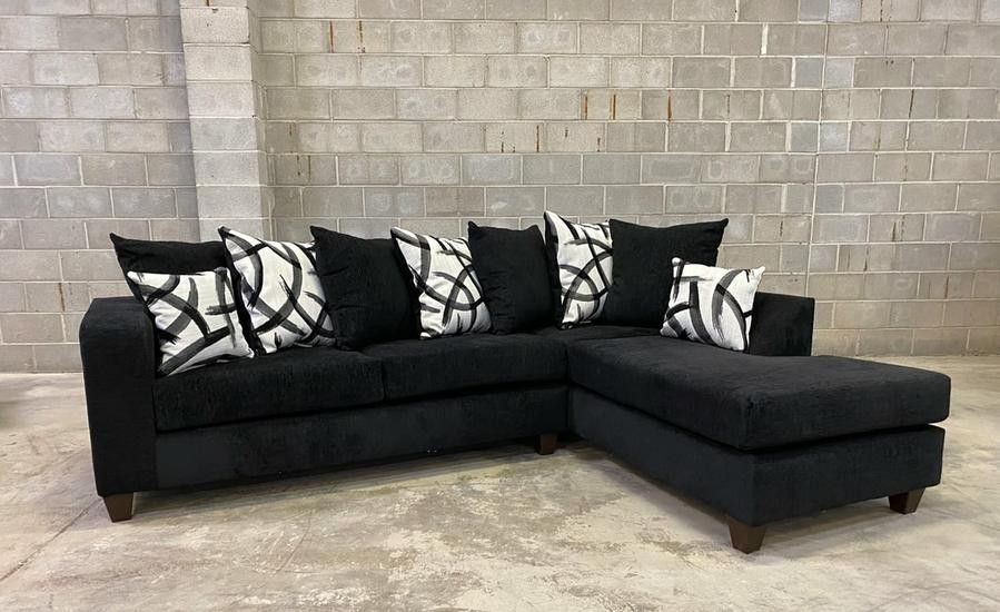Dora Sectional Sofa Black. 🎀 🎀 SAME DAY DELIVERY 🚚🚚 🏠 😍Brand New 💰💰FINANCE AVAILABLE...