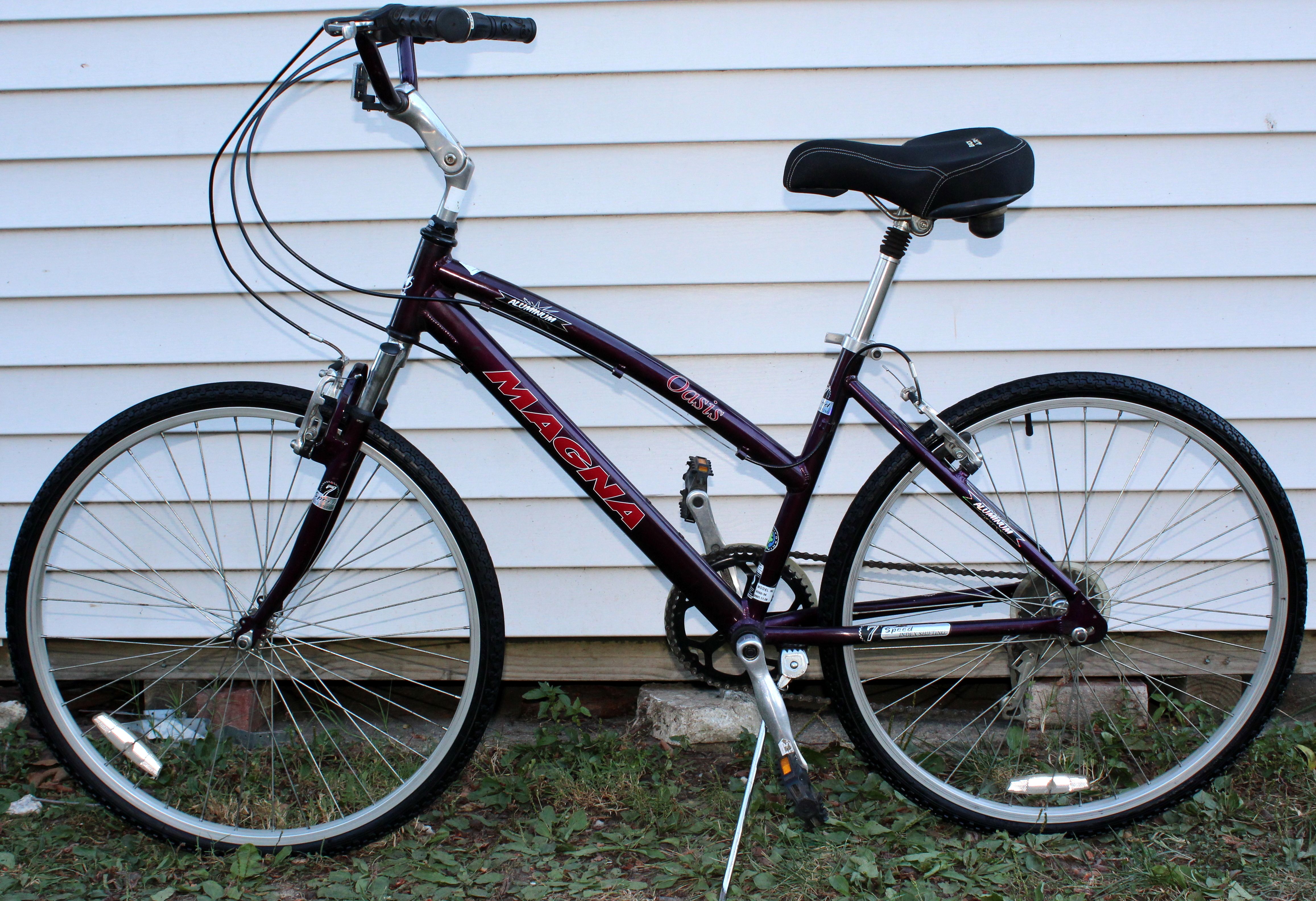 Aluminum Magna Oasis 26 Women s Cruiser Bike for Sale in Richmond VA OfferUp