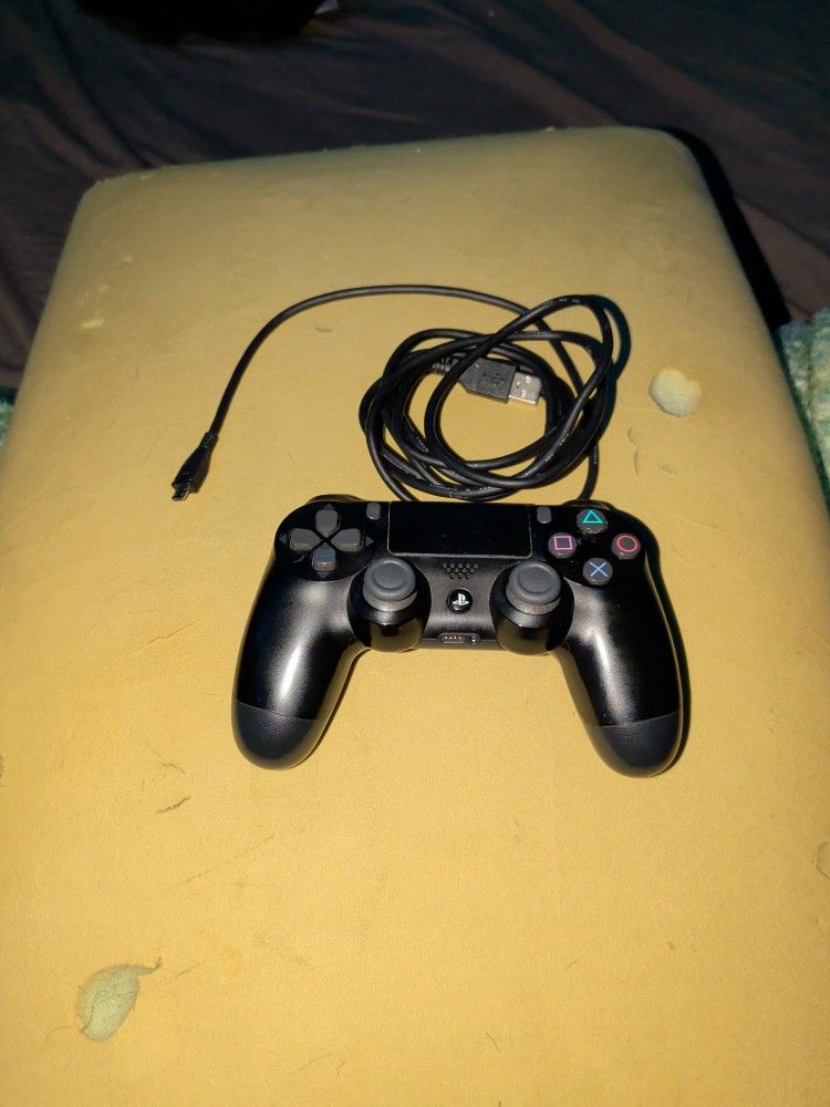 Ps4 Remote With Charger 