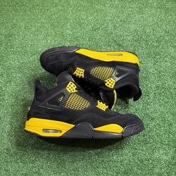 Jordan 4 Thunder 