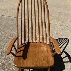 Windsor back Maple rocking chair