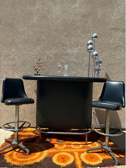 Mid-Century Modern Chromcraft Bar / Barstool Set