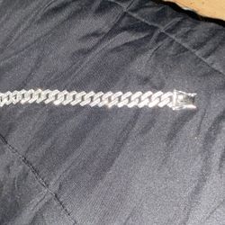 Cartice Diamond Bracelet 