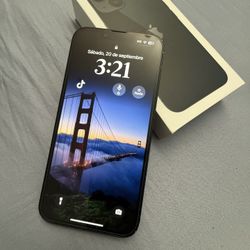 iPhone 13  Midnight 128gb Unlocked 