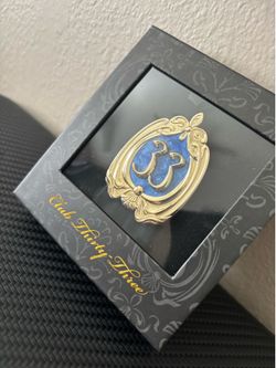 Disneyland Club 33 Pin