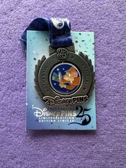 Disney Pins 25th Anniversary Limited Edition Pin