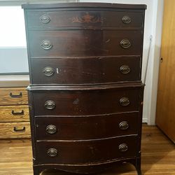 Vintage [Antique] Mahogany 6-drawer dresser 