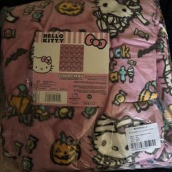 Hello Kitty Halloween Mummy Cloud Throw Blanket
