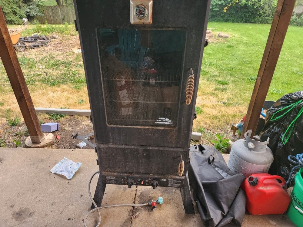Masterbuilt 44 Xl Propane Dual Burner Smoker