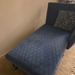 Lounger chair Blue Color