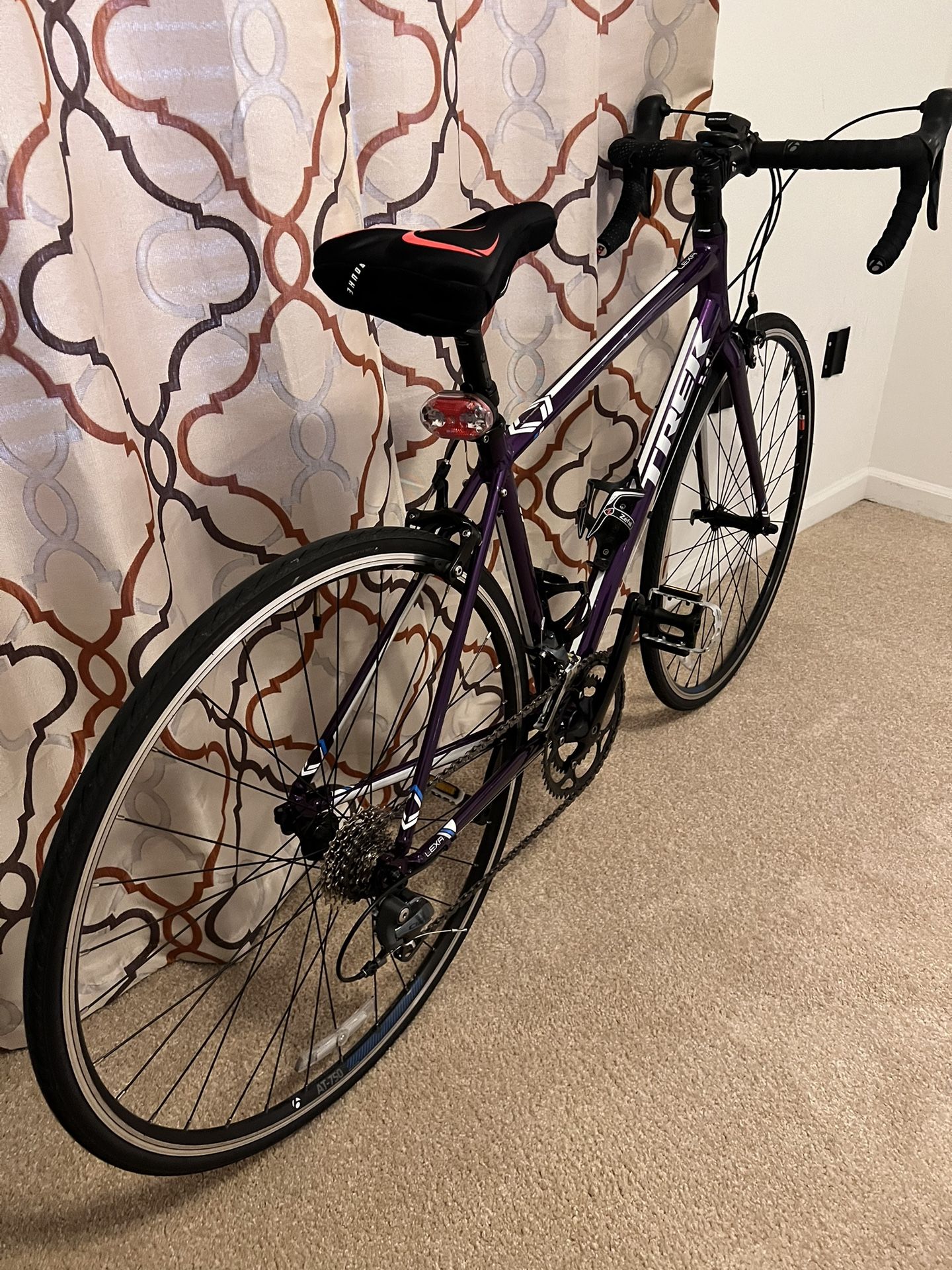 Trek Lexa Road bike