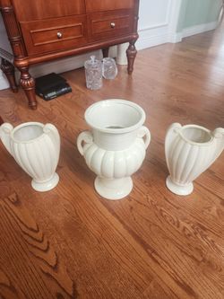 Set of 3 Cream Ceramic Urn Vases