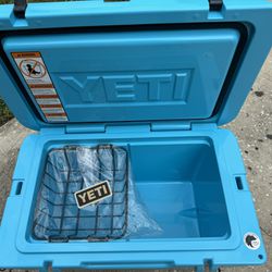 NIB Assorted YETI Tundra 45 Hard Coolers~ All The HTF Colors!~ Reef Blue, Aquifer Blue, Camp Green, Charcoal, Seafoam, Rescue Red, White, Tan & MORE!
