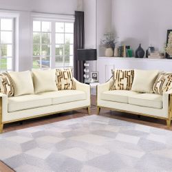 2 PC SOFA AND LOVESEAT NEW IN BOX