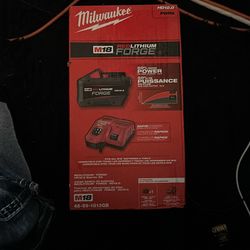 M18 Forge 12.0 Battery And Rapid Charger