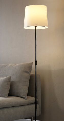 Lámpara De Pie IKEA 