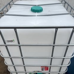 275 gallon water  Tank $85 each