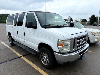 2010 Ford E350  Passenger Van