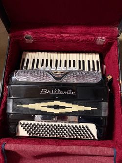 Piano accordion Brillante