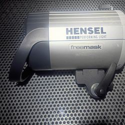 HENSEL Performing Light