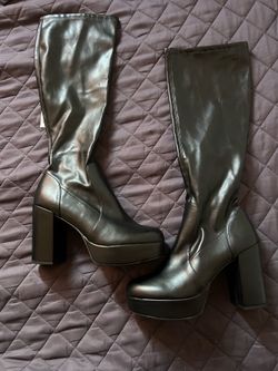 Black High Heel Boots